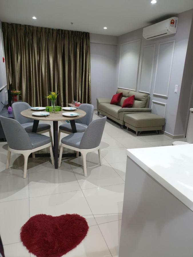 Corner Unit@I-City Family Suite Central Mall View Shah Alam Bagian luar foto